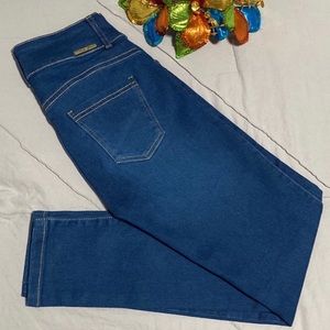Colombian Jeans levantacola